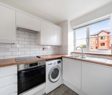 2 bedroom apartment to rent - Photo 5