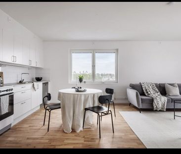 Trollsländevägen, Tumba - Photo 4