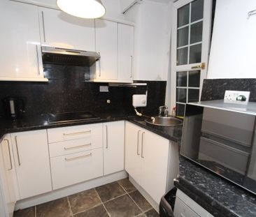 Oakfield Avenue, Glasgow, G12 - Photo 4