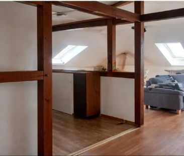 Großzügige Dachgeschossetagenwohnung in Neukirchen! - Foto 1