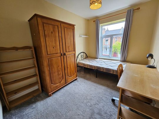 6 Bed Student Accommodation - Photo 1