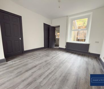 2 bedroom terraced house to rent - Photo 2