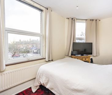 3 bedroom maisonette to rent - Photo 2