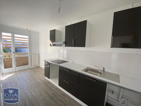 Location Appartement 4 pièces 67m² MARSEILLE 11ème - Photo 5