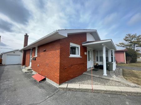 For Lease - 704 Claude Street Unit# Unit B, Overbrook - Castleheights and Area, Ontario - Photo 3