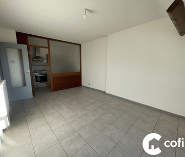 Location Appartement 2 pièces 38m² OLORON STE MARIE 64400 - Photo 1