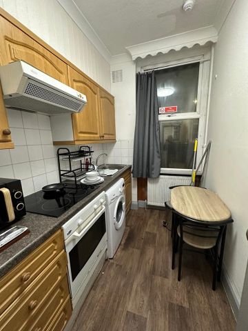 1 Bed Flat, Grays Inn Road, WC1X - Photo 4