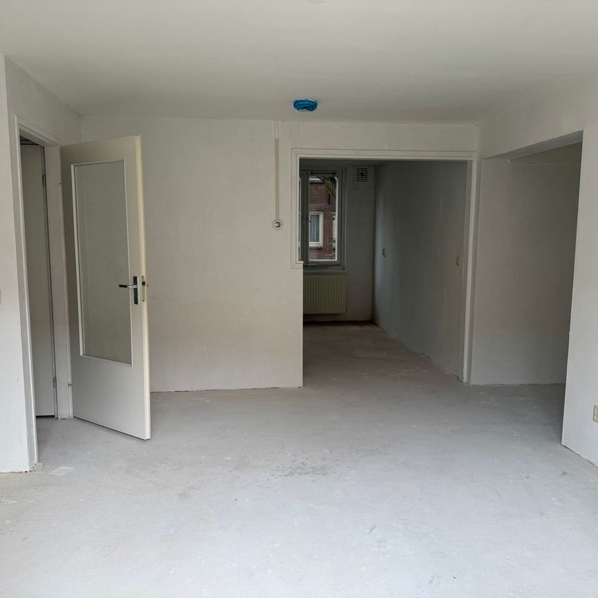 Appartement te huur: Oostzaanstraat 248 1013 WR Amsterdam - Photo 1