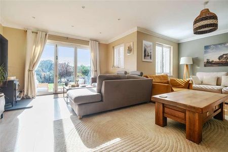 The Lockleys, Longmoor Road, Greatham, Hampshire, GU33 - Photo 2