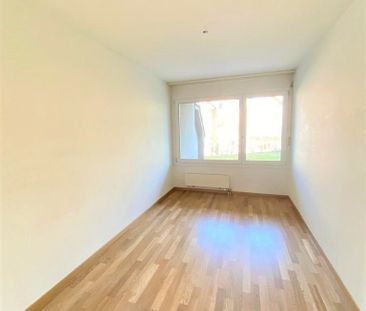 Grosszügige Maisonette-Wohnung mit Sitzplatz im Grünen - Foto 3