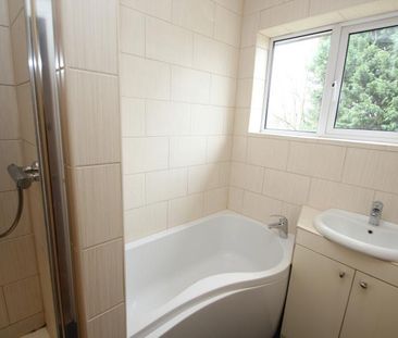 2 bedroom maisonette to rent - Photo 2