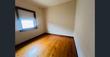 Character Home in Popular Location - Photo 4