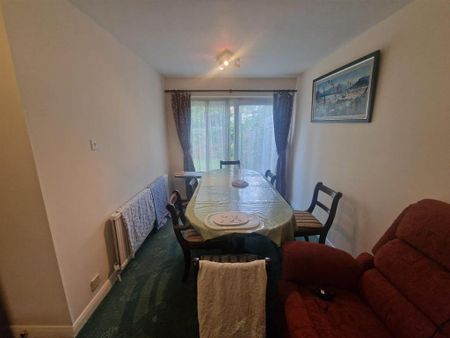 4 bedroom terraced house to rent - Photo 3