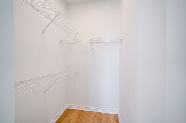 For Lease - 3149 Meadowridge Drive, Oakville, Ontario - Photo 1