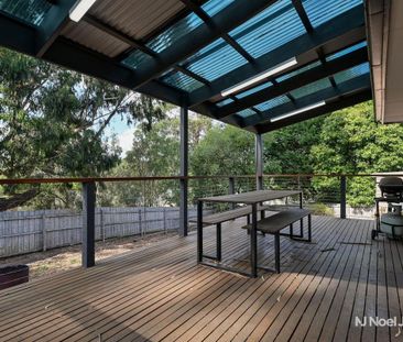 10 Thornton Court, MOOROOLBARK - Photo 4