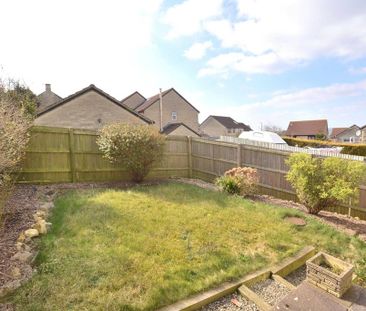 2 bedroom end of terrace house to rent - Photo 1