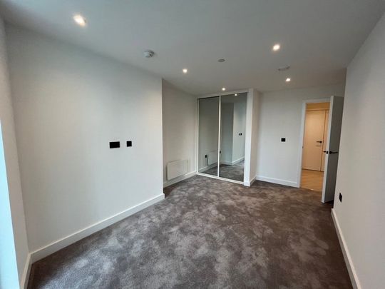 1 Bed Flat, Trinity Way, M3 - Photo 1