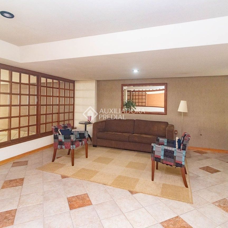 Apartamento com 2 quartos e 76m² para alugar em Rio Branco, Porto Alegre. - Photo 1