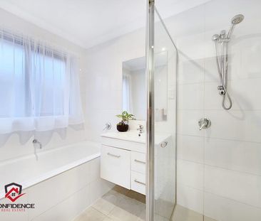 10 Munjuwa Street, Ngunnawal ACT 2913 - House For Rent | Domain - Photo 4