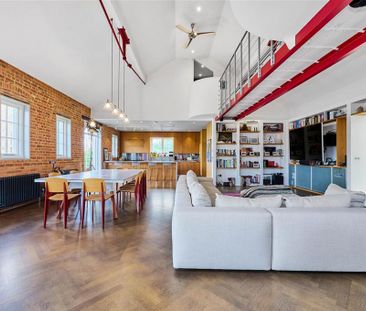 3 bedroom flat to rent - Photo 3