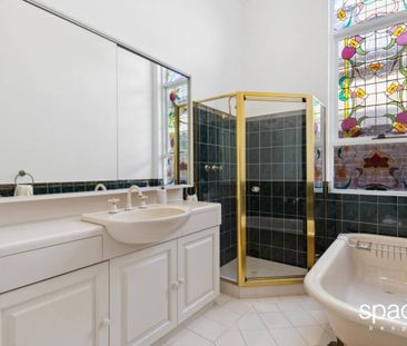 UNFURNISHED CHARACTER HOME - Photo 6