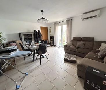 Location Appartement 4 pièces 74 m2 à Aubagne - Photo 4