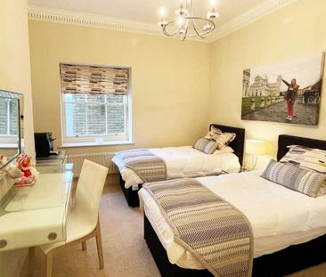 3 bedroom apartment to rent - Photo 5