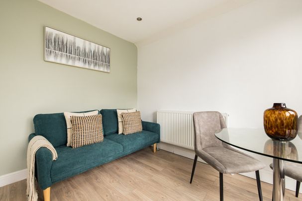 Lexden Road - Photo 1