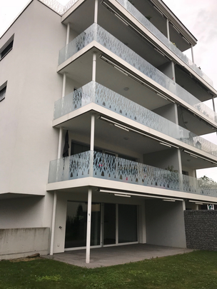 Grosszügige, helle 3 1/2- Zimmer Wohnung im 3. OG mit Balkon - Photo 1