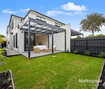 34A Parkmore Road, BENTLEIGH EAST, VIC - Photo 6