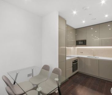 The Residence, London SW11 - Photo 4