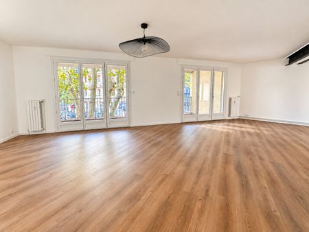 Location Appartement 4 pièces 121m² MONTPELLIER 34000 - Photo 4