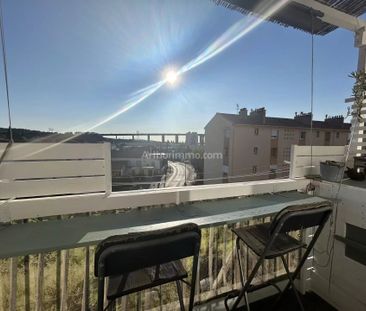 Location Appartement 4 pièces 66 m2 à Martigues - Photo 4