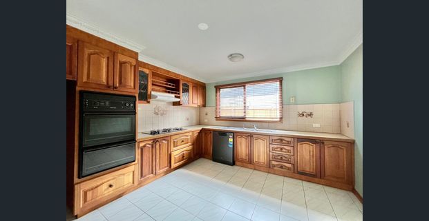 Attractive townhouse in a convenient location - Photo 1