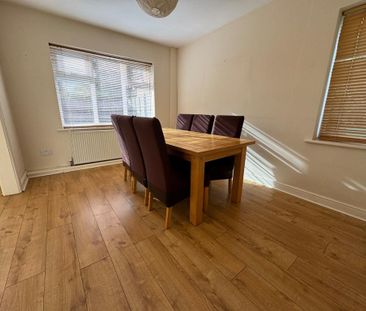 4 bedroom house to rent - Photo 2