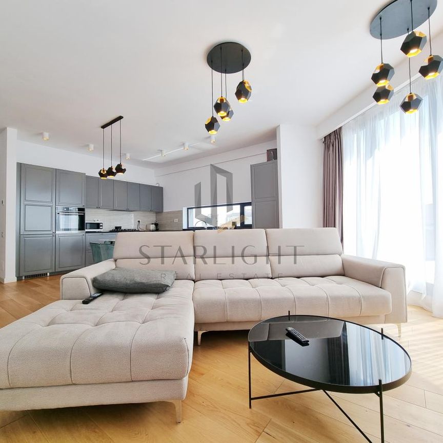 Downtown park view elegant 3 bedroom For Rent - Photo 1