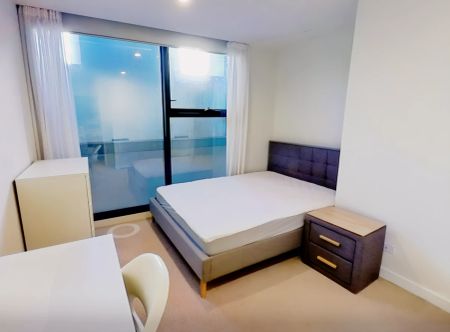 2b2b Secondary Room - Photo 4