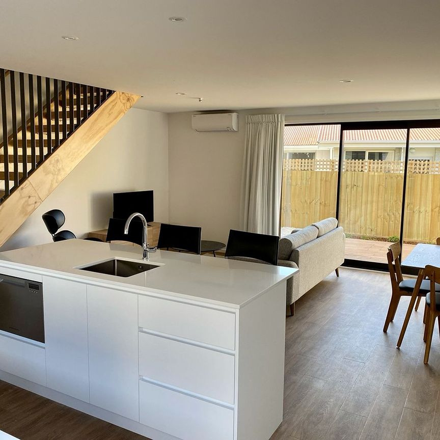 2/45 Division Street, Riccarton - Photo 1