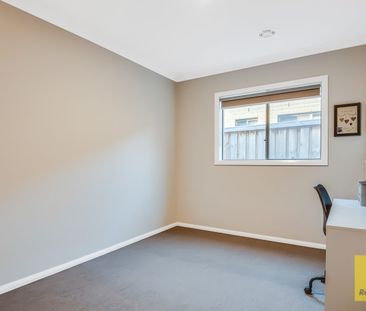 Stunning Family Home in Great Location - Photo 3