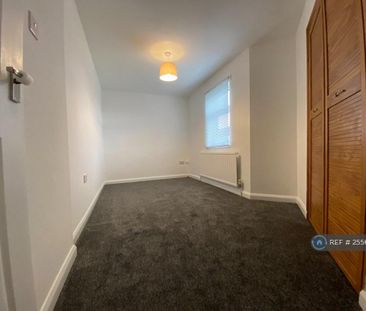 4 bedroom terraced house to rent - Photo 3