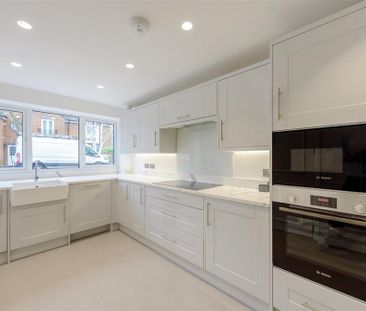 4 bedroom townhouse to rent - Photo 4