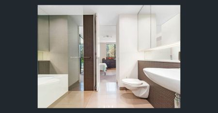 EAST FACING BRIGHT & PRIVATE ONE BEDROOM APARTMENT - Photo 5