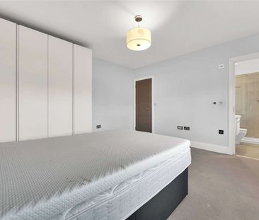 A beautifully appointed five bedroom detached home by PH Homes, set... - Photo 3