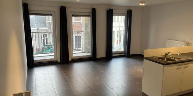 Appartement te huur in Gent voor € 990 met 1 slaapkamer - Foto 1