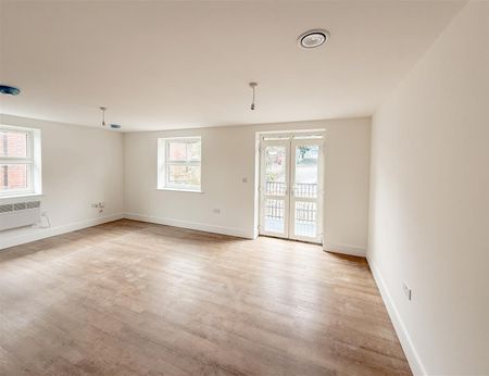 Station Road, Pulborough - Photo 2