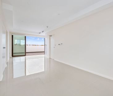 Two Bedroom Unit with Water Views - Photo 4