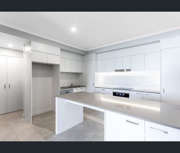 Low-Maintenance Living in the Heart of Mango Hill - Photo 5