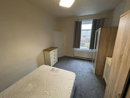 Park Road, Adlington, PR7 - Photo 5