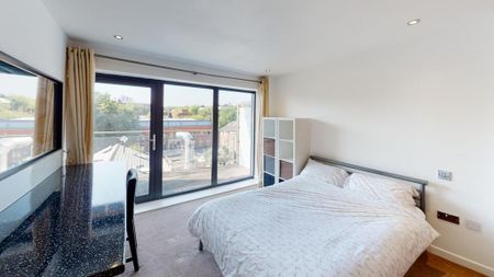 3 bedroom terraced house to rent - Photo 3