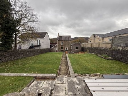 Swansea Road, SWANSEA, SA8 - Photo 5